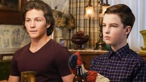 Montana Jordan (Georgie Cooper) et Iain Armitage (Sheldon Cooper), dans la série "Young Sheldon" en 2022.