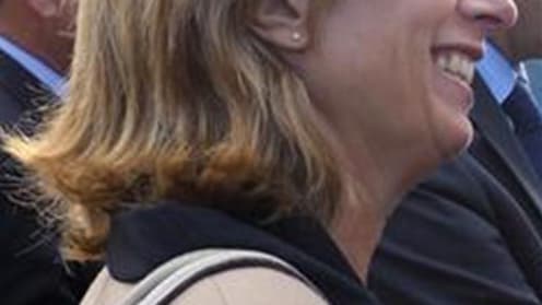 Astrid Herrenschmidt, l'épouse du ministre français de l'Education nationale, Luc Chatel, s'est donné la mort dimanche matin. /Photo d'archives/REUTERS/Philippe Wojazer