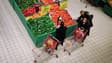Des clients font leurs courses au rayon fruits et légumes d'un supermarché de Faches-Thumesnil (Nord), le 6 décembre 2012.