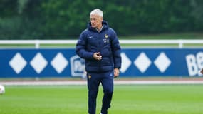 Didier Deshamps, ici à l'entraînement à Clairefontaine le 2 juin 2024, ne sera pas viré si les Bleus échouent avant les demi-finales de l'Euro 2024