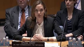 L'actrice Angelina Jolie a critiqué lundi le Conseil de sécurité de l'ONU pour son inaction face aux viols commis en temps de guerre.