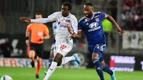 Fousseni Diabaté et Moussa Dembélé lors du match Amiens-Lyon, le 13 septembre