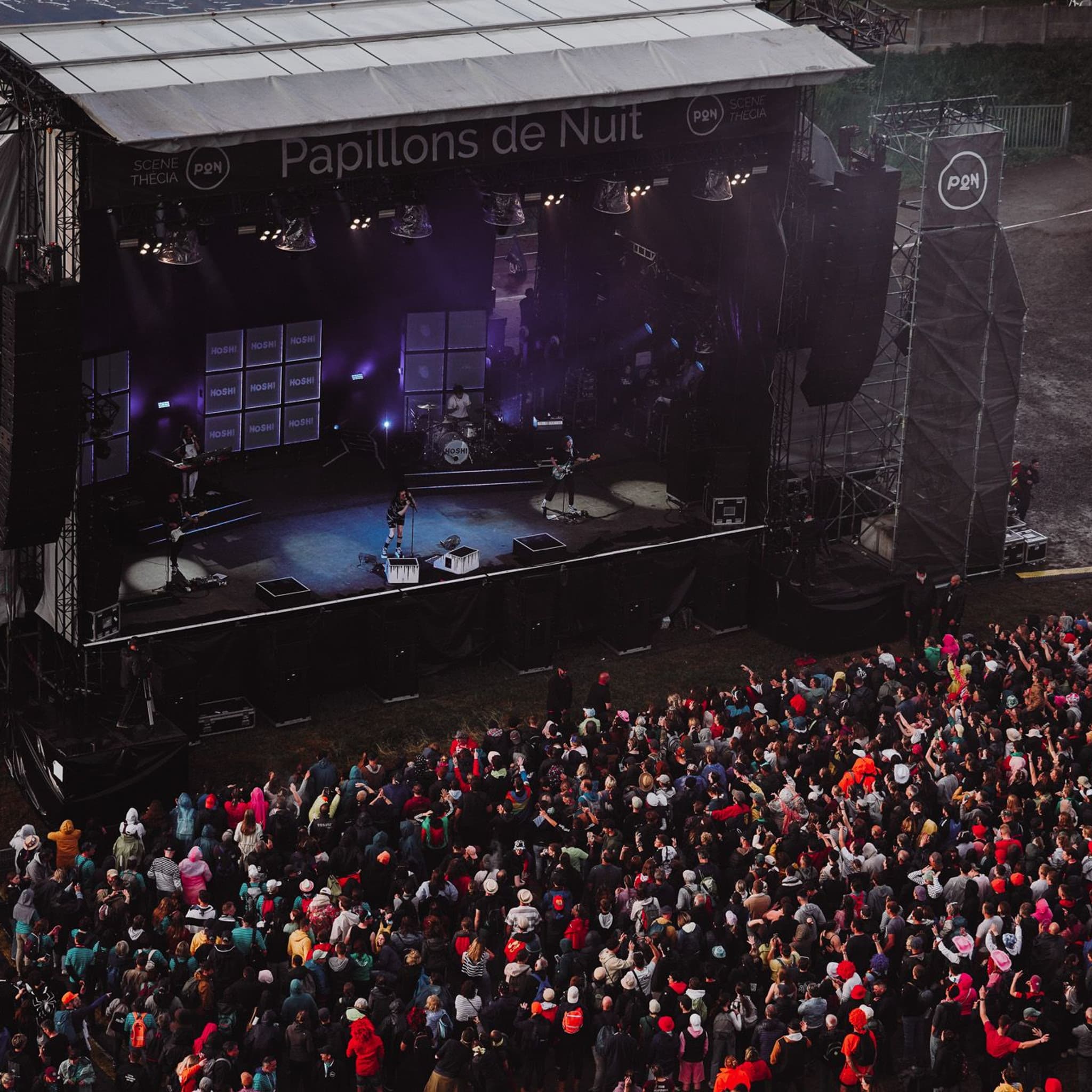 Manche: au festival Papillons de Nuit, des lycéens cuisinent pour les  artistes