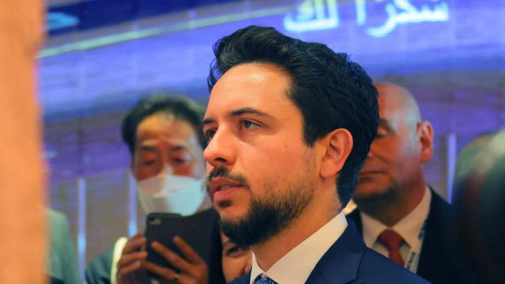 LE PRINCE DE JORDANIE REÇU À L'ELYSÉE PAR LE COUPLE MACRON
