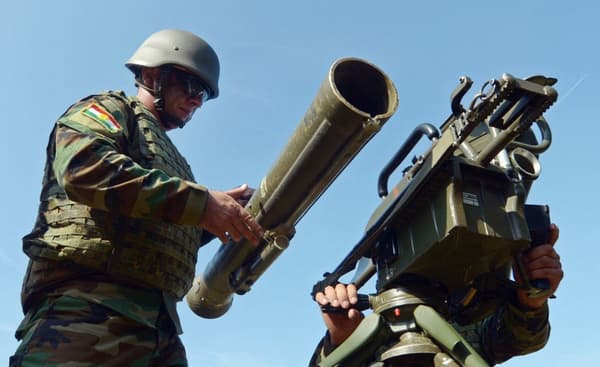 Kurdish fighters train on the placement of a Milan anti-tank missile at the infantry training center of the German Armed Forces in southern Germany, on October 2, 2014. (Illustration)