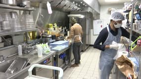 Les dark kitchen sont des cuisines sans salle de restauration, utilisées par plusieurs enseignes.