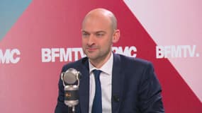 Jean-Noël Barrot, ministre des Affaires étrangères, invité du "Face-à-face" sur BFMTV-RMC le vendredi 23 janvier 2026