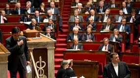 Les députés ont renoncé mercredi à étendre la déchéance de la nationalité aux auteurs de certains crimes graves, une mesure annoncée l'été dernier par Nicolas Sarkozy. /Photo d'archives/REUTERS/Philippe Wojazer