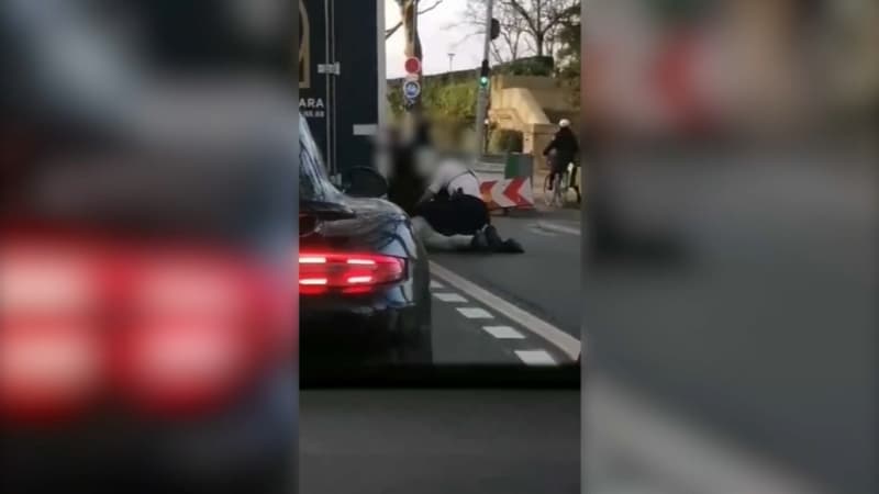 Des images amateur de l'interpellation de Cédric Chouviat, diffusées par la famille de la victime . - BFMTV