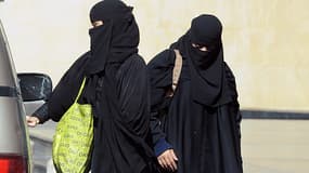 Des Saoudiennes en plein shopping à Riyad.