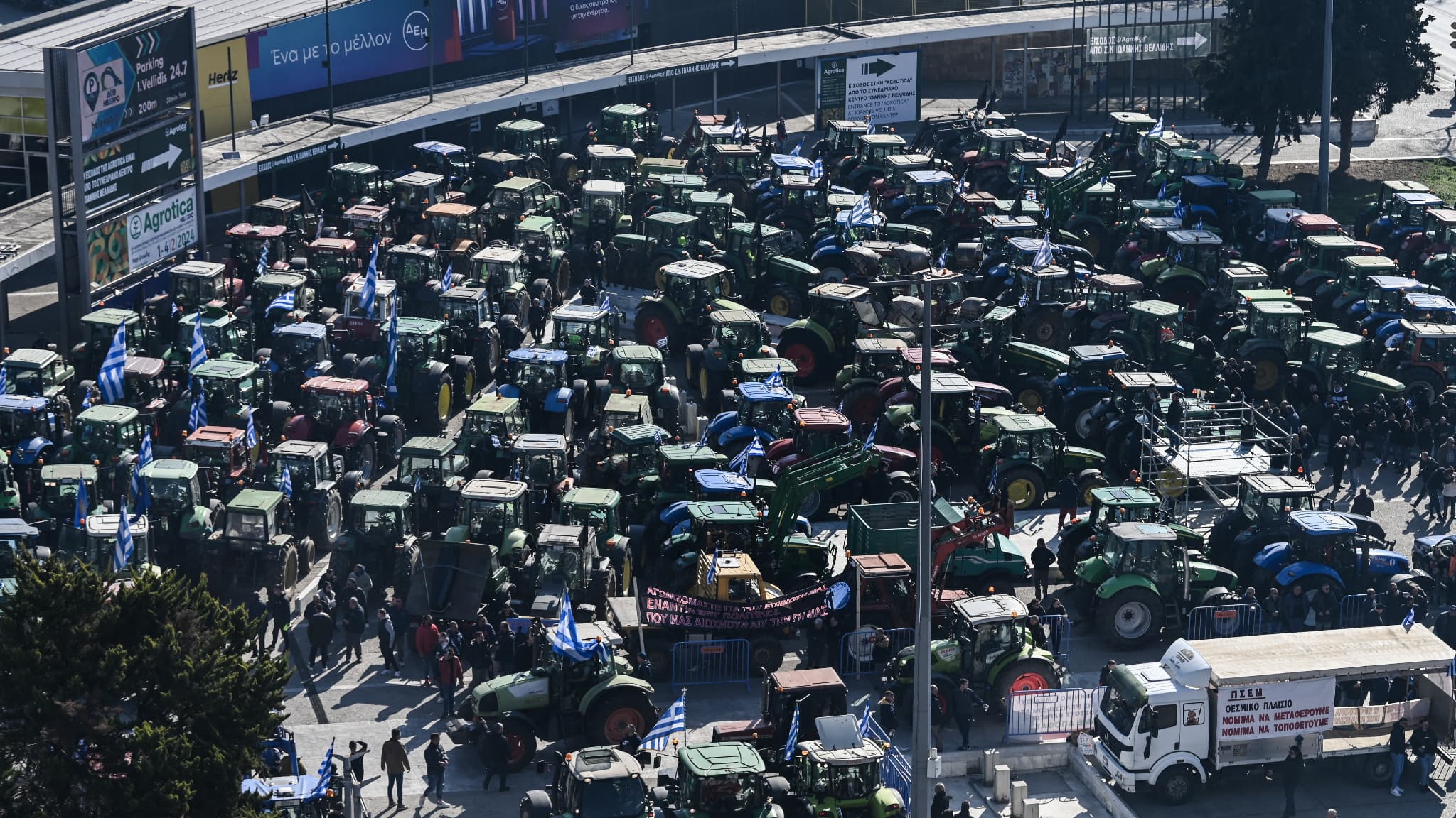 Des agriculteurs rassemblés à Thessalonique, en Grèce, le 1er février 2024 Des agriculteurs rassemblés à Thessalonique, en Grèce, le 1er février 2024