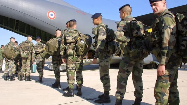 L'armée de terre vérifie actullement la solde de 120.000 militaires et civils
