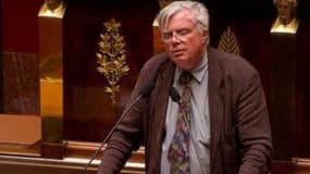 Le député, rapporteur des crédits pour la presse, préconise un recentrage