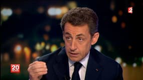Nicolas Sarkozy a proposé mercredi la suppression des charges salariales pour les salariés rémunérés entre 1 et 1,2 fois le smic afin d'augmenter leur salaire net, un mesure qui serait financée par un redéploiement de la prime pour l'emploi et la hausse d