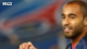 Calvitie, boue, chien… Lucas s'éclate sur Twitter