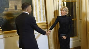 Kylian Mbappé et Brigitte Macron le 27 février 2024 à l'Elysée
