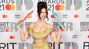 Dua Lipa lors des Brit Awards le 11 mai 2021