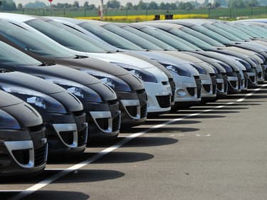 Les livraisons de PSA (Peugeot, Citroën, DS, Opel) ont progressé de 2,6% en septembre, alors que celles du groupe Renault (avec Dacia et Alpine) ont chuté de 17,8%, d'après les chiffres du CCFA. 