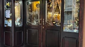 Les dégats au pub le Cluricaune de Bologne avant le match contre Lille, novembre 2024