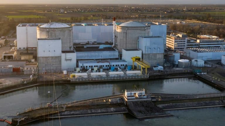 La centrale de Fessenheim (Haut-Rhin) s'arrête après 43 ans de fonctionnement