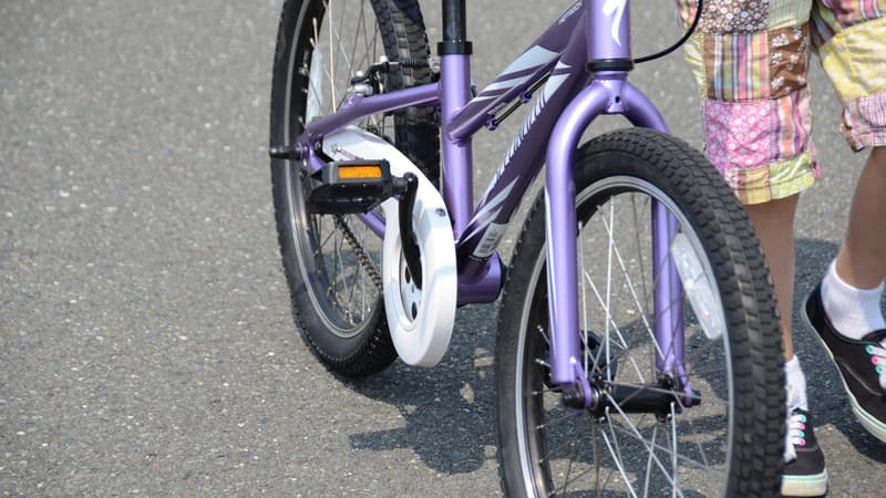 L'enfant voulait prévenir sa mère en allant la voir à vélo (photo d'illustration)