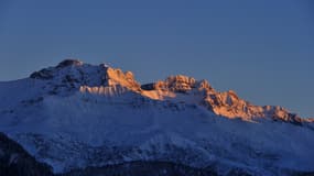 Le massif du Beaufortain enneigé en Savoie le 23 décembre 2025. (Illustration)