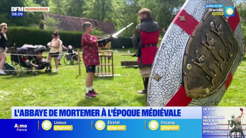 Combat à l'épée, tyrolienne... L'abbaye de Mortemer à Lisors revient à l'époque médiévale