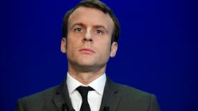 Emmanuel Macron condamne les tirs du Hamas. 