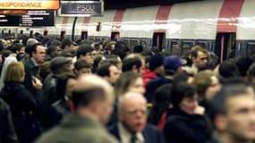 Le trafic dans le nord de l'Île-de-France a été très perturbé mercredi soir à cause de voyageurs descendus sur les voies.