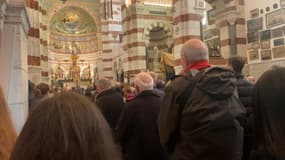 De nombreux fidèles se sont réunis pour une messe de Noël dans la basilique Notre-Dame de la Garde.