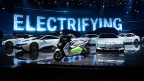 BMW, mais aussi Mercedes ou Volkswagen, développent actuellement leur gamme électrique.