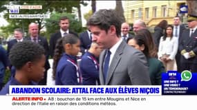 Nice: Gabriel Attal face aux élèves d'un internat pour les "décrocheurs"