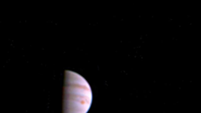 Photo de Jupiter prise par la sonde Juno, le 12 juillet 2016.
