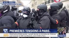 Gilets jaunes: les premières tensions continuent à Paris, beaucoup de manifestants ont rebroussé chemin