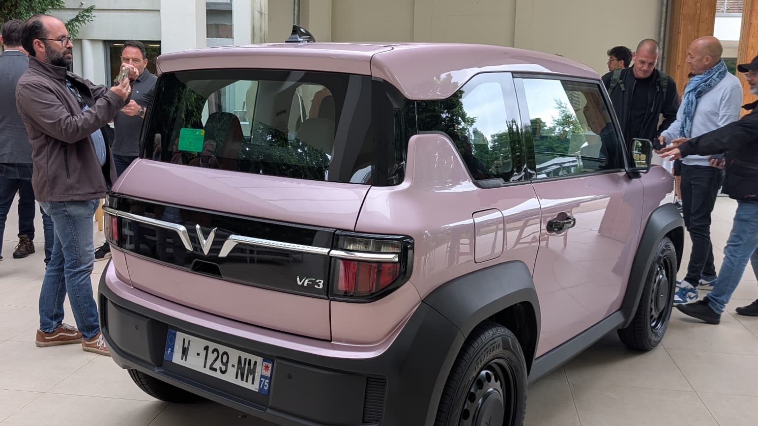 A very compact and 3 doors reminiscent of Suzuki Jimny. A very compact and 3 doors reminiscent of Suzuki Jimny.
