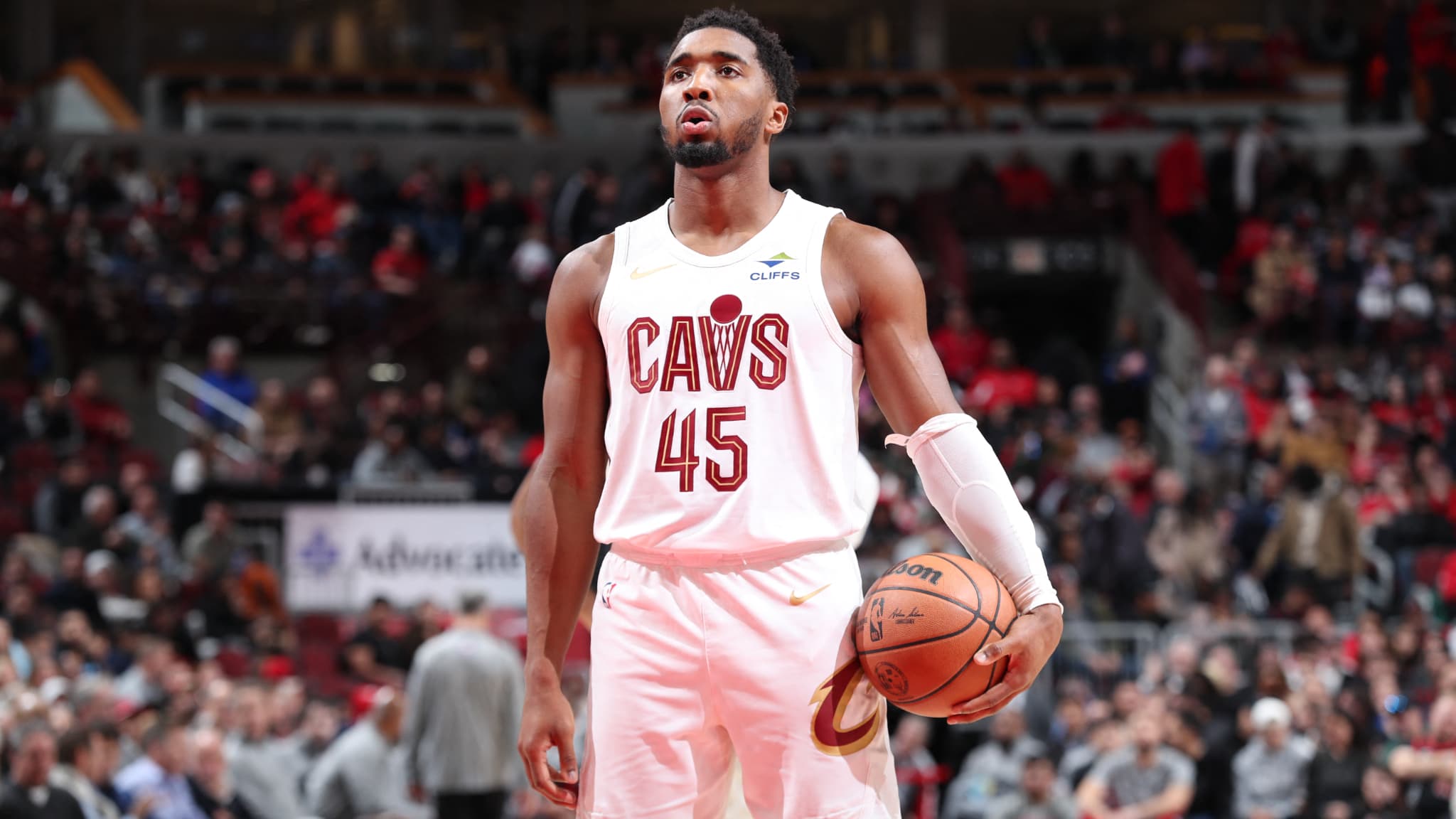 Donovan Mitchell lors du match des Cleveland Cavaliers sont les Chicago Bulls - le 11/11/2024 Donovan Mitchell lors du match des Cleveland Cavaliers sont les Chicago Bulls - le 11/11/2024