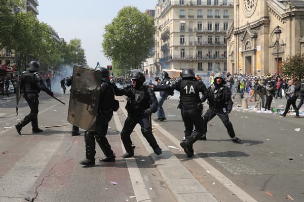 Des policiers lors de la manifestation du 1er mai 2019, à Paris.
