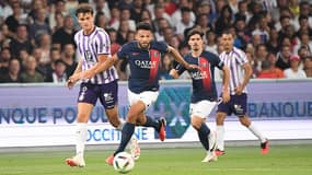 Gonçalo Ramos, sous les yeux de Vitinha et Rasmus Nicolaisen, le 19 août 2023