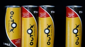 Le gouvernement français a demandé vendredi l'interdiction de la commercialisation de la boisson Outox, censée accélérer la baisse du taux d'alcool dans le sang, tant que ses effets sur l'organisme n'auront pas été évalués scientifiquement. /Photo prise l