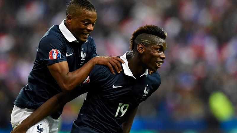 Patrice Evra et Paul Pogba avec les Bleus