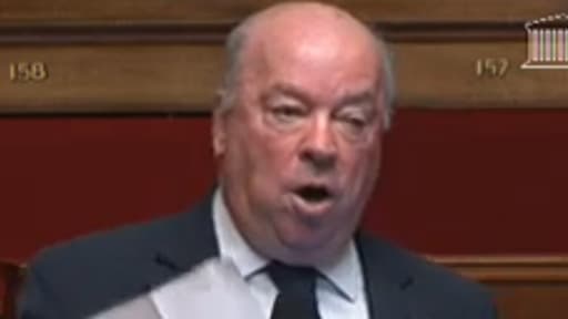 Jean-Pierre Door à la tribune de l'Assemblée nationale.