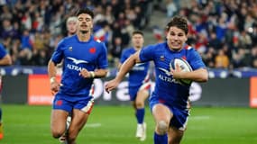 Antoine Dupont et Romain Ntamack associés avec le XV de France