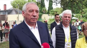 Le Premier ministre François Bayrou en marge du Tour de France, le 19 juillet à Pau
