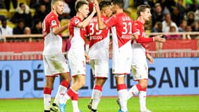 Golovin félicité par ses coéquipiers