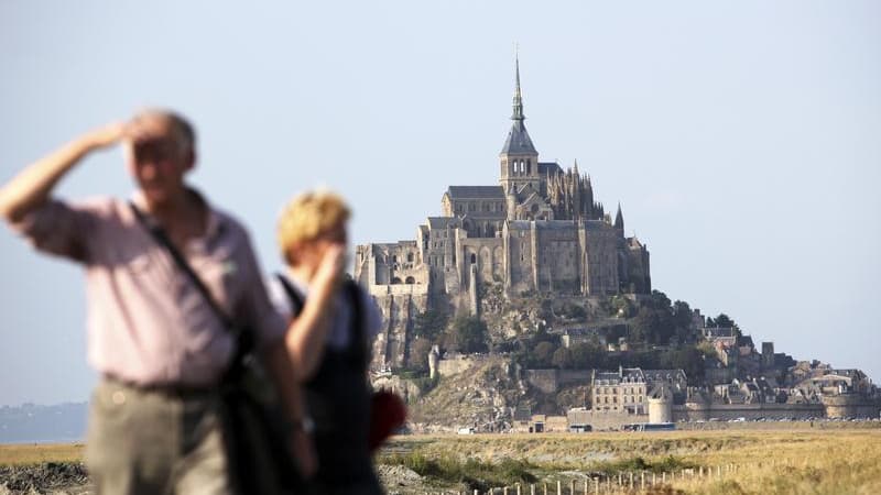 Eric Vannier, maire du Mont-Saint-Michel et patron des restaurants de la Mère Poulard, a été condamné mercredi à 30.000 euros d'amende dont 20.000 euros avec sursis pour "prise illégale d'intérêts". /Photo d'archives/REUTERS/Stephane Mahé