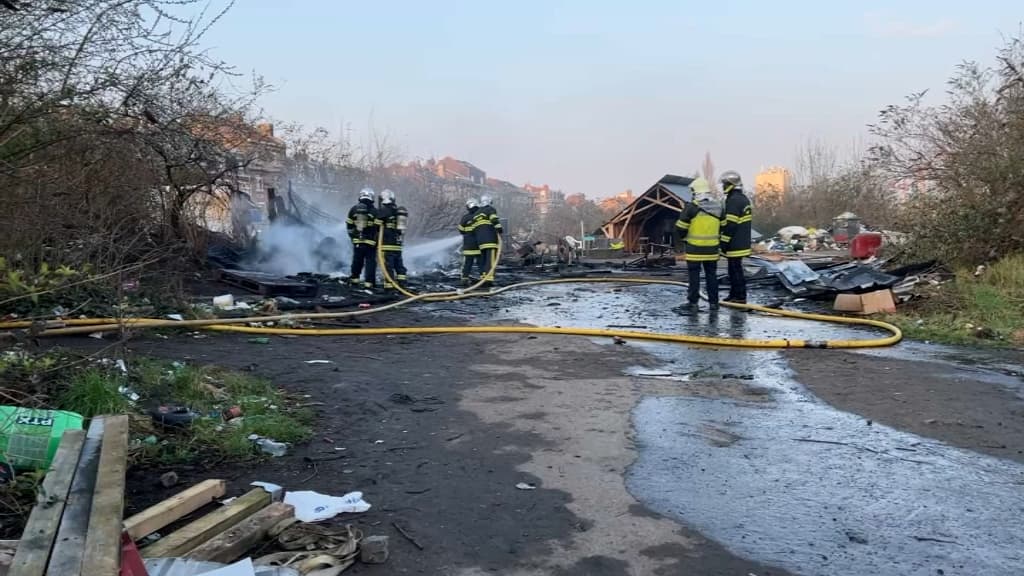 Les pompiers à la friche Saint-Sauveur ce vendredi matin à lIlle.