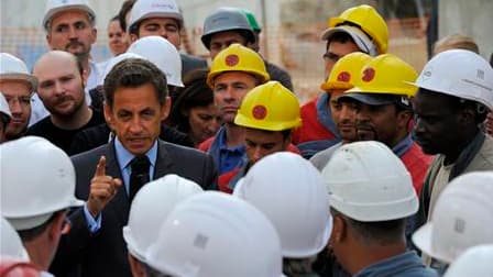 Nicolas Sarkozy a annoncé mardi que le taux de TVA réduit de 5,5% pour les travaux de rénovation dans le bâtiment serait reconduit en 2011. /Photo prise le 14 septembre 2010/REUTERS/Philippe Wojazer