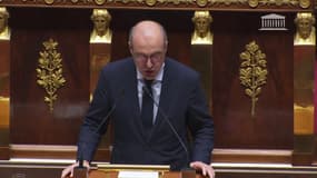 Loi Immigration: "La France se donne les moyens de reprendre le contrôle de sa politique migratoire" assure Olivier Marleix (LR) à la tribune de l'Assemblée