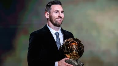 Lionel Messi avec le Ballon d'or 2019
