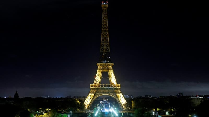 Mort du pape François: la tour Eiffel sera éteinte ce lundi soir en hommage...